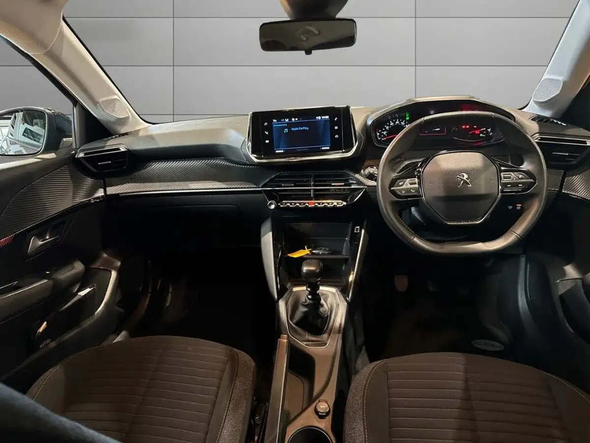 2023-peugeot-208-12-puretech-active-premium-100ps-big-9