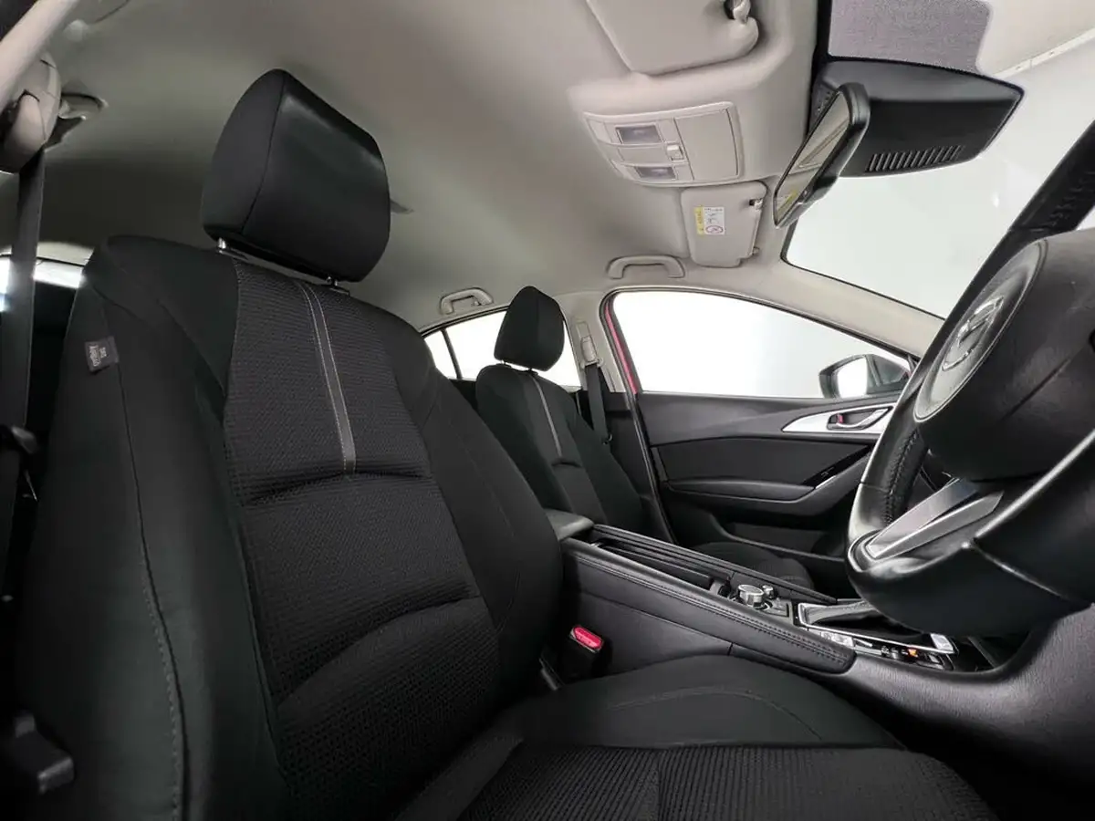 2018-mazda-mazda3-20-se-l-nav-hatchback-5d-auto-big-11