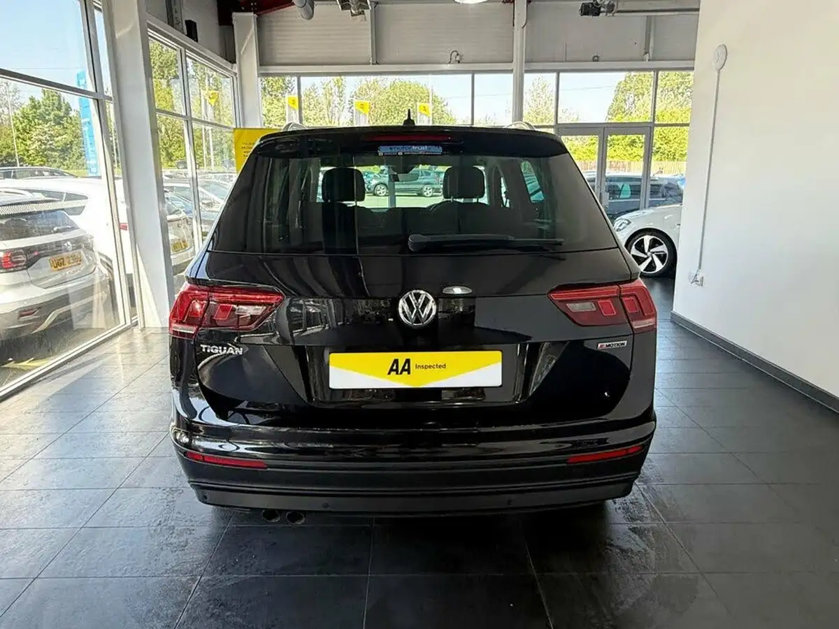 2018-volkswagen-tiguan-20tdi-se-navigation-150ps-4motion-ss-dsg-big-7