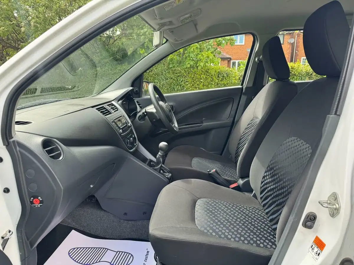 2017-suzuki-celerio-10-sz2-big-13