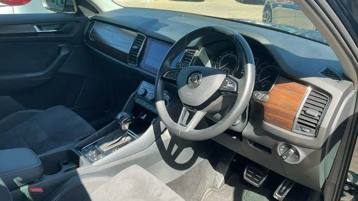 2019-skoda-kodiaq-20-tsi-scout-190ps-seats-big-5