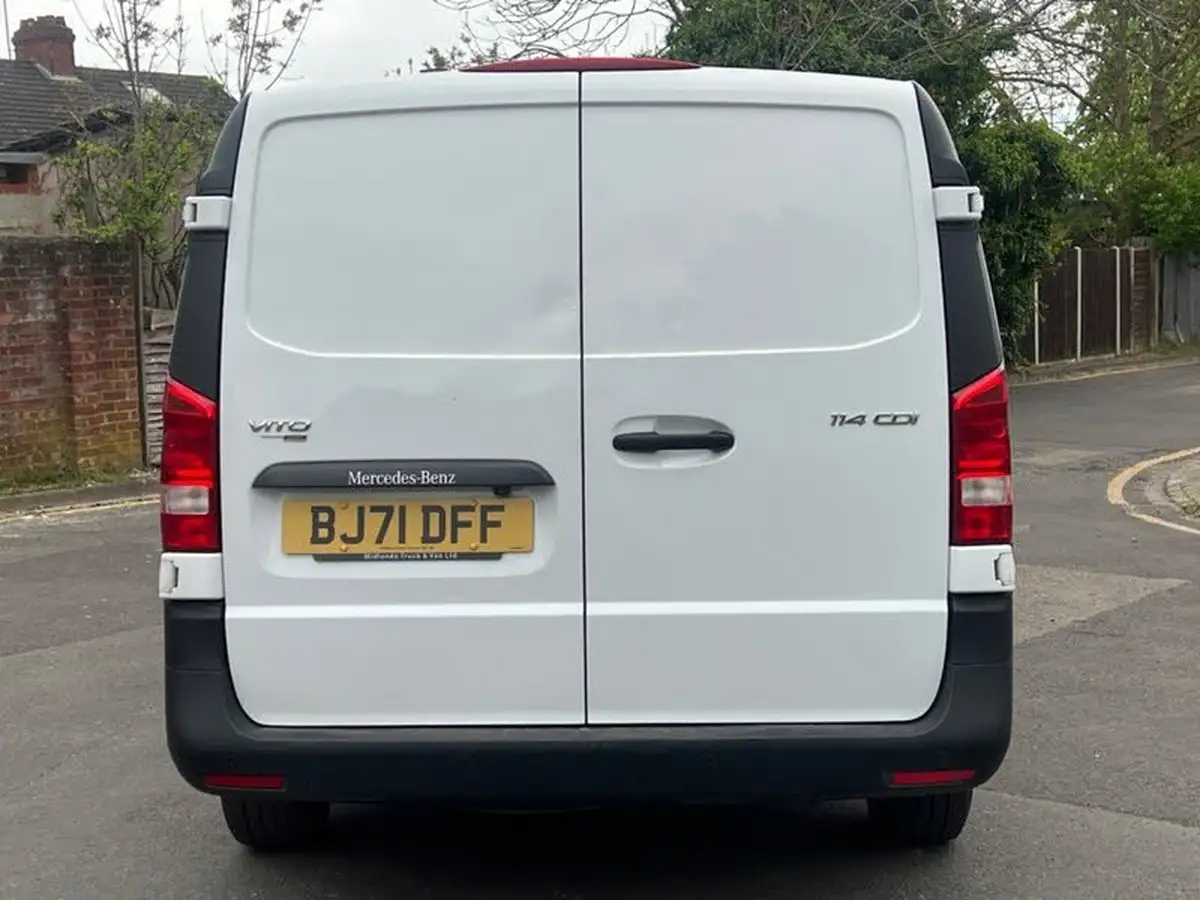 2021-mercedes-benz-vito-20cdi-114-progressive-l2-134bhpeu6dt-panel-1749cc-9g-tronic-big-26