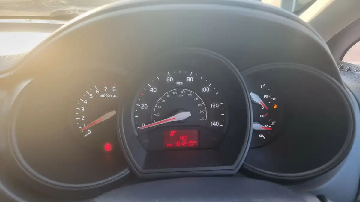 2014-kia-rio-125-2-3d-big-15
