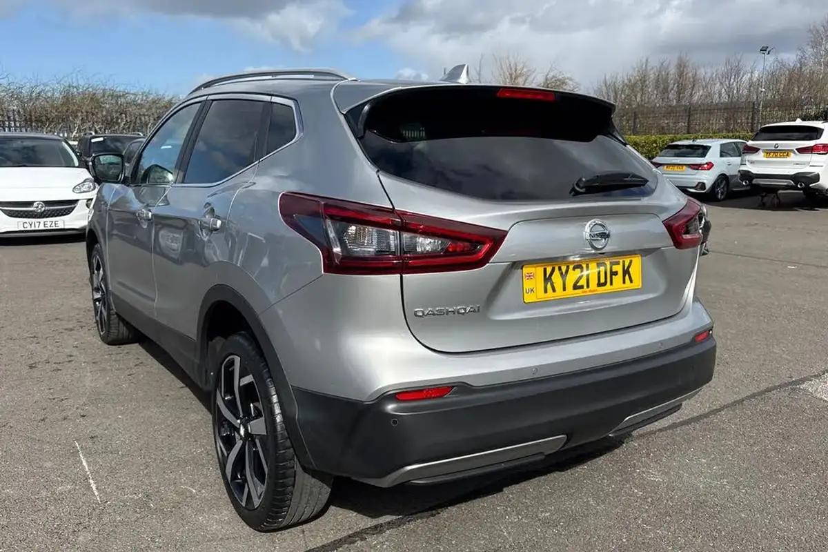 2021-nissan-qashqai-13-dig-t-n-motion-140ps-big-7