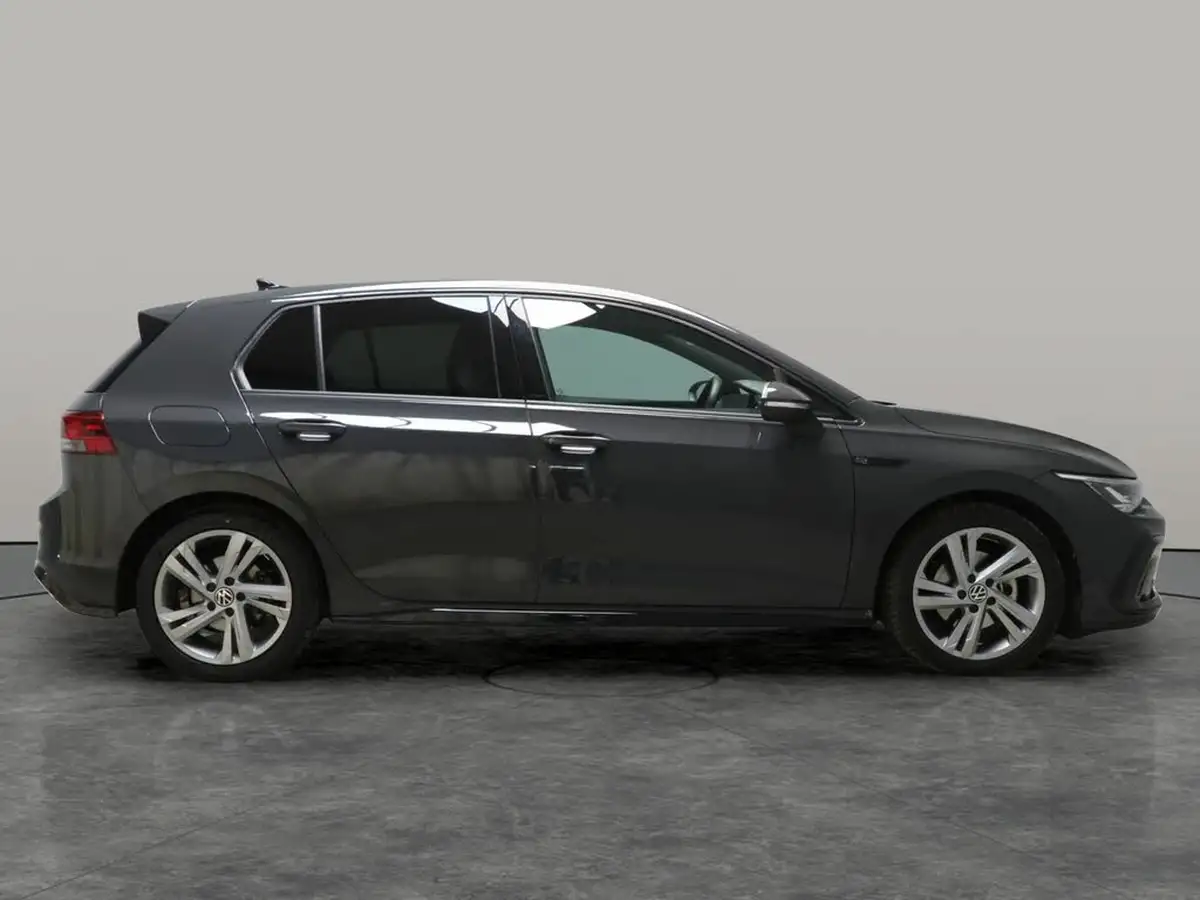 2023-volkswagen-golf-15-etsi-r-line-hatchback-big-8