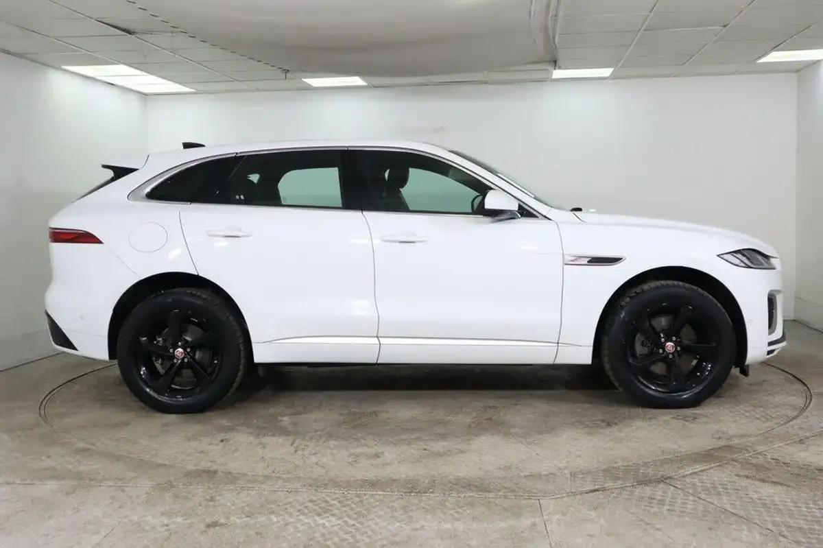2021-jaguar-f-pace-20-d200-r-dynamic-s-mhev-big-7