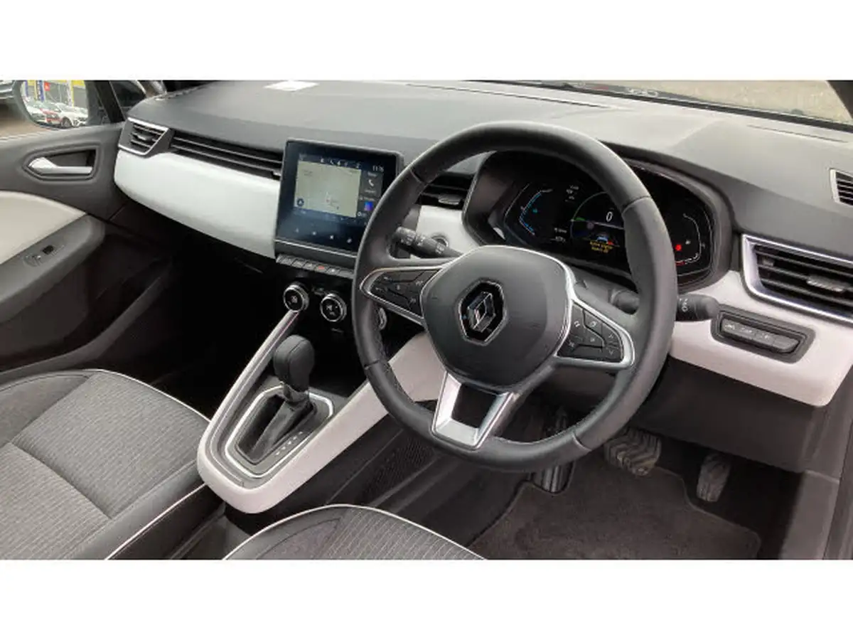 2023-renault-clio-16-techno-big-10