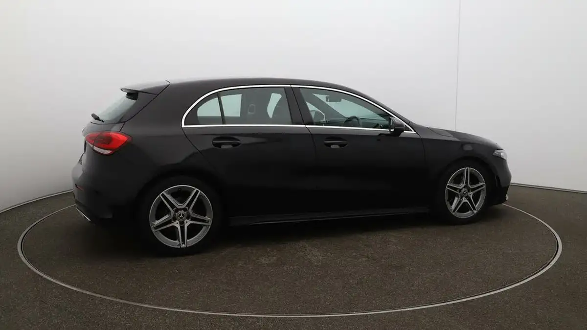 2019-mercedes-benz-a-class-13-a180-amg-line-hatchback-5d-big-41