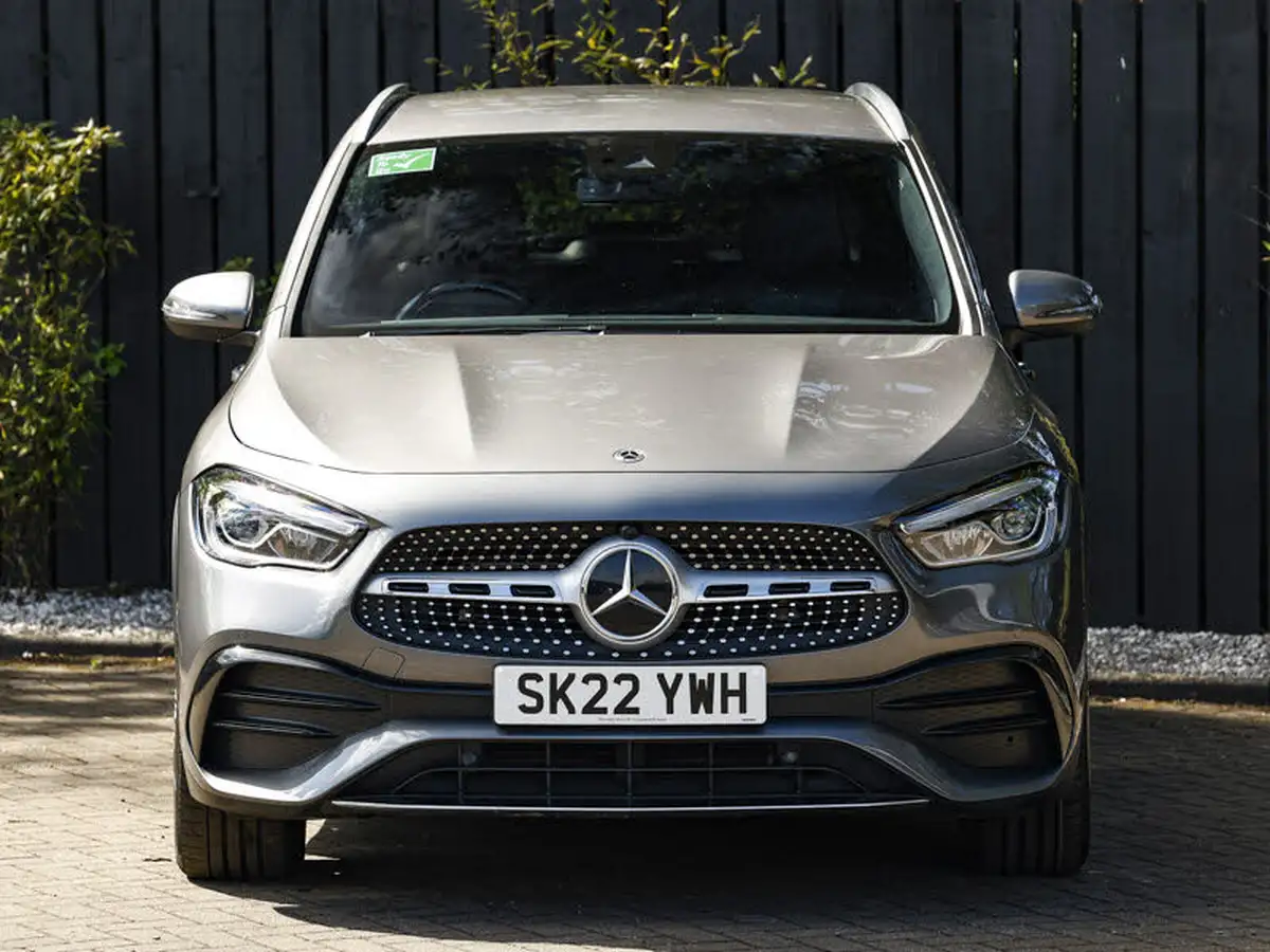 2022-mercedes-benz-gla-class-13-gla-200-amg-line-premium-big-18