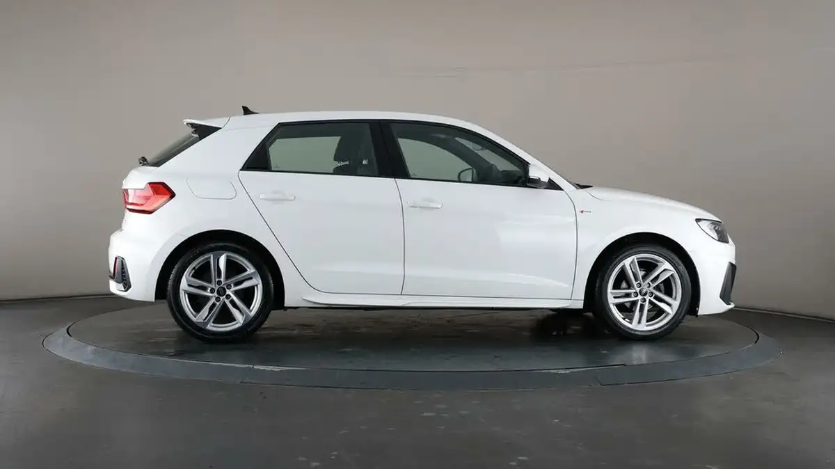 2023-audi-a1-10-25-tfsi-s-line-big-52