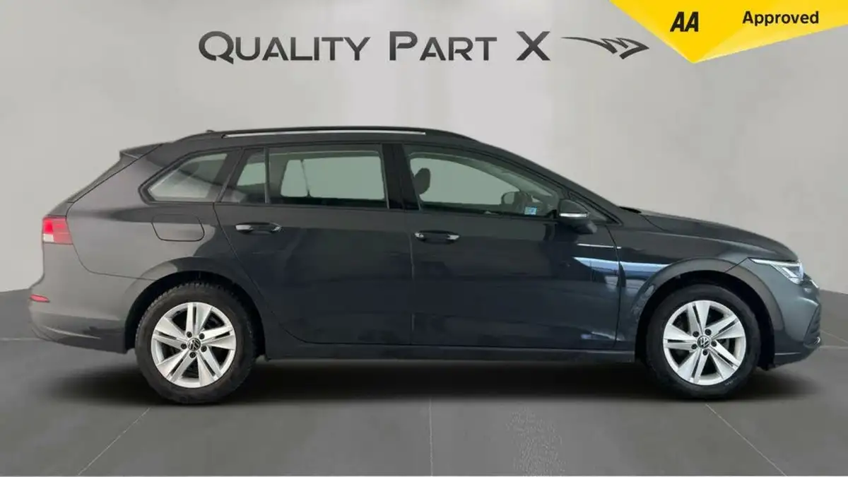 2021-volkswagen-golf-10-tsi-life-estate-big-1