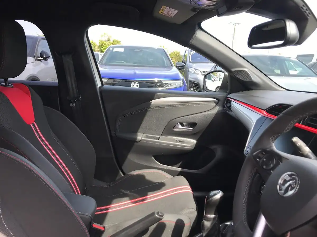 2023-vauxhall-corsa-12i-gs-big-3