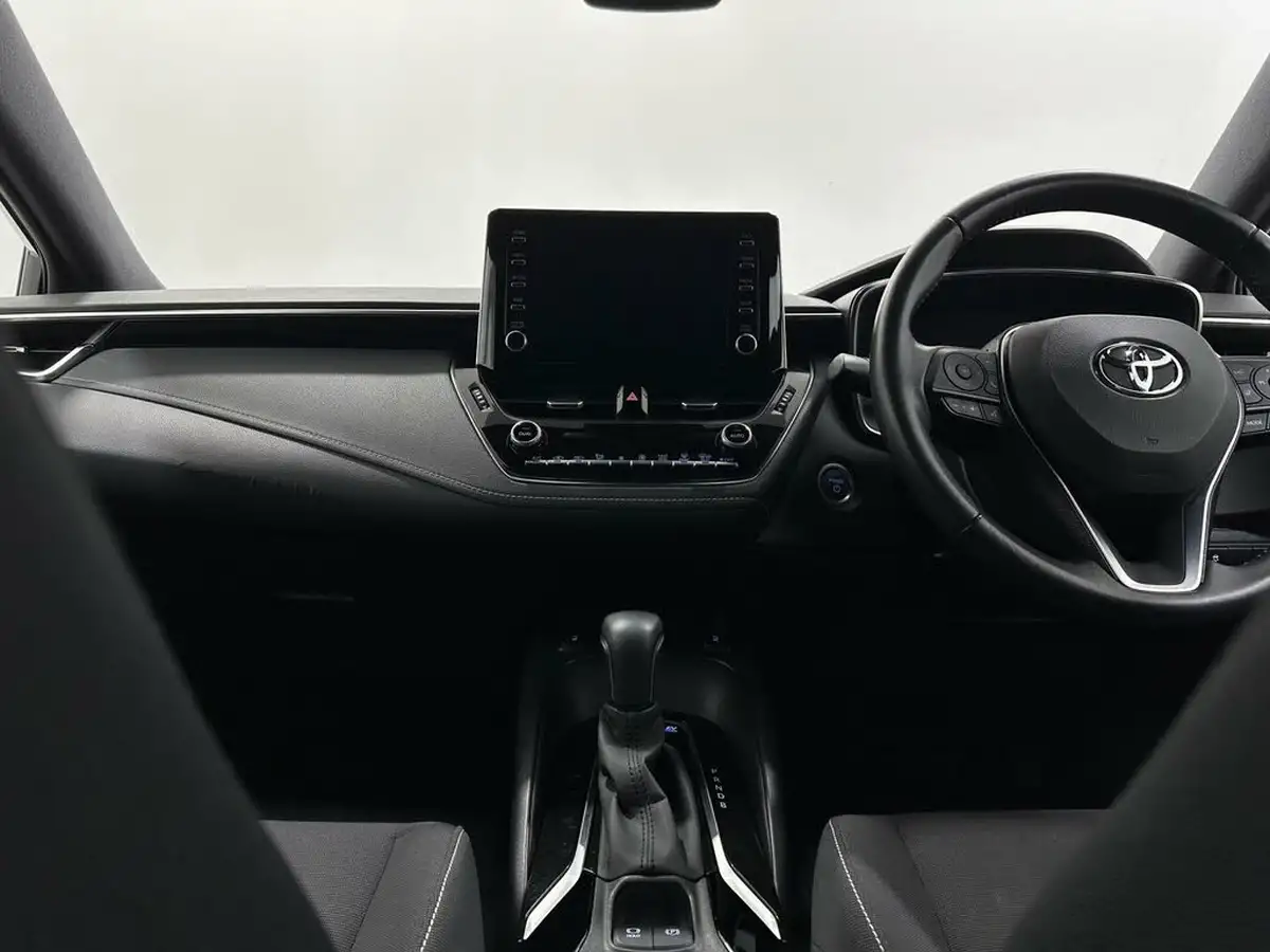 2019-toyota-corolla-18-vvt-i-icon-spare-wheel-hatchback-5d-big-15
