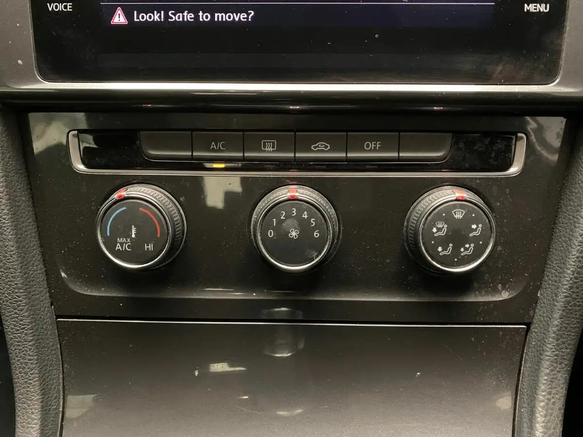 2018-volkswagen-golf-15-tsi-se-nav-130ps-ss-hatchback-5d-big-16