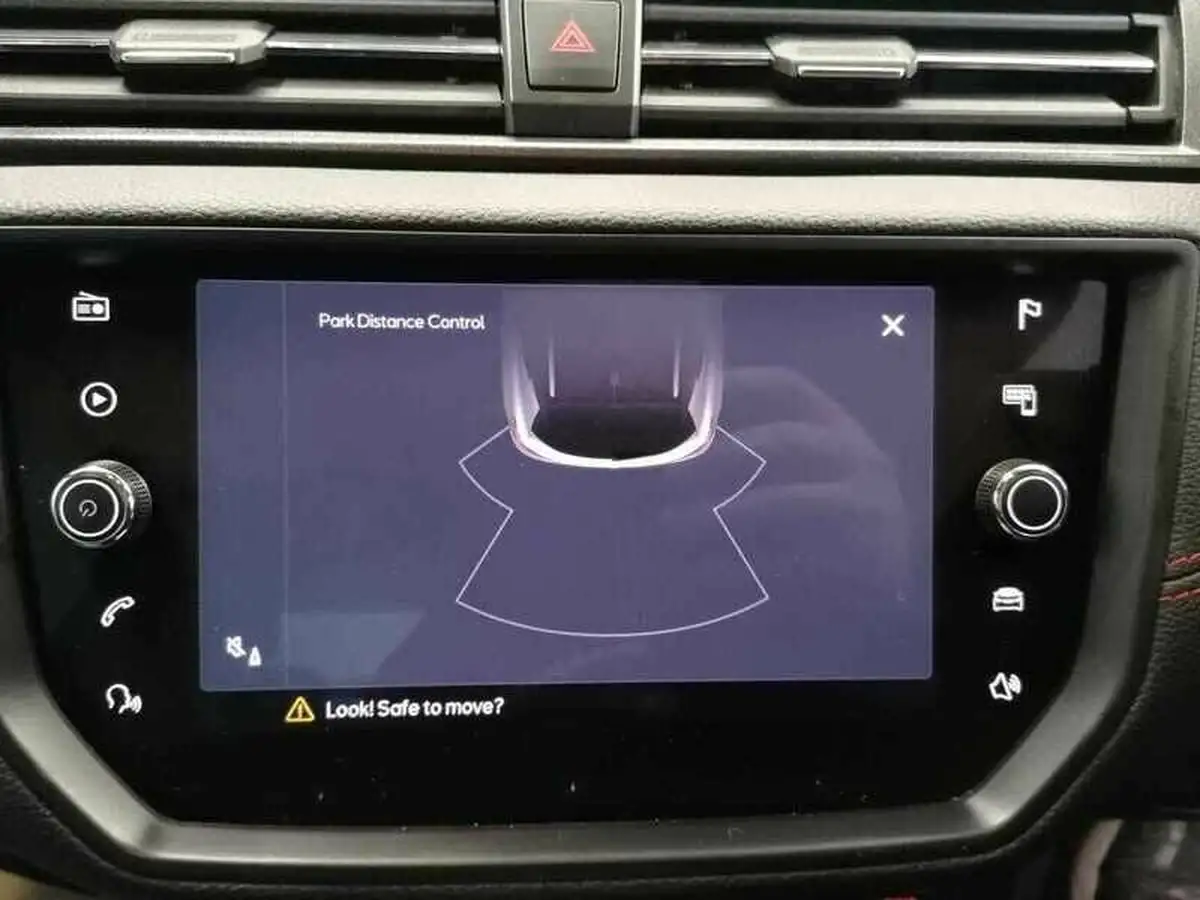 2021-seat-arona-10-tsi-fr-sport-110ps-dsg-big-18