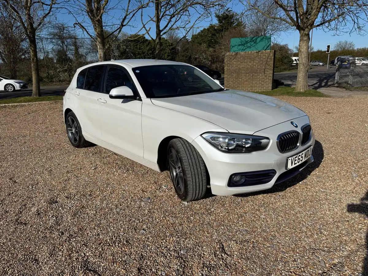 2016-bmw-1-series-15td-116d-sport-5d-big-0