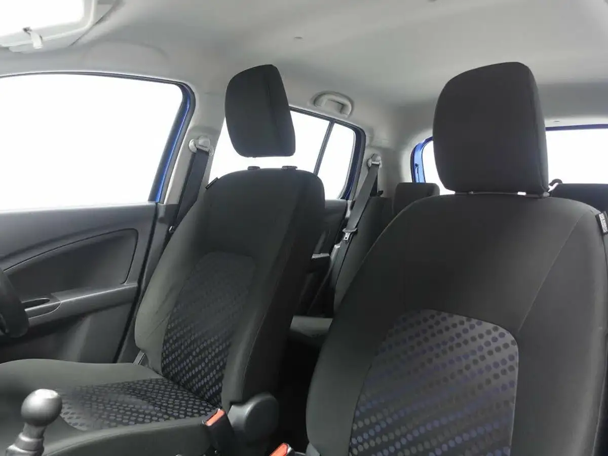 2019-suzuki-celerio-10-sz2-68ps-dualjet-big-14