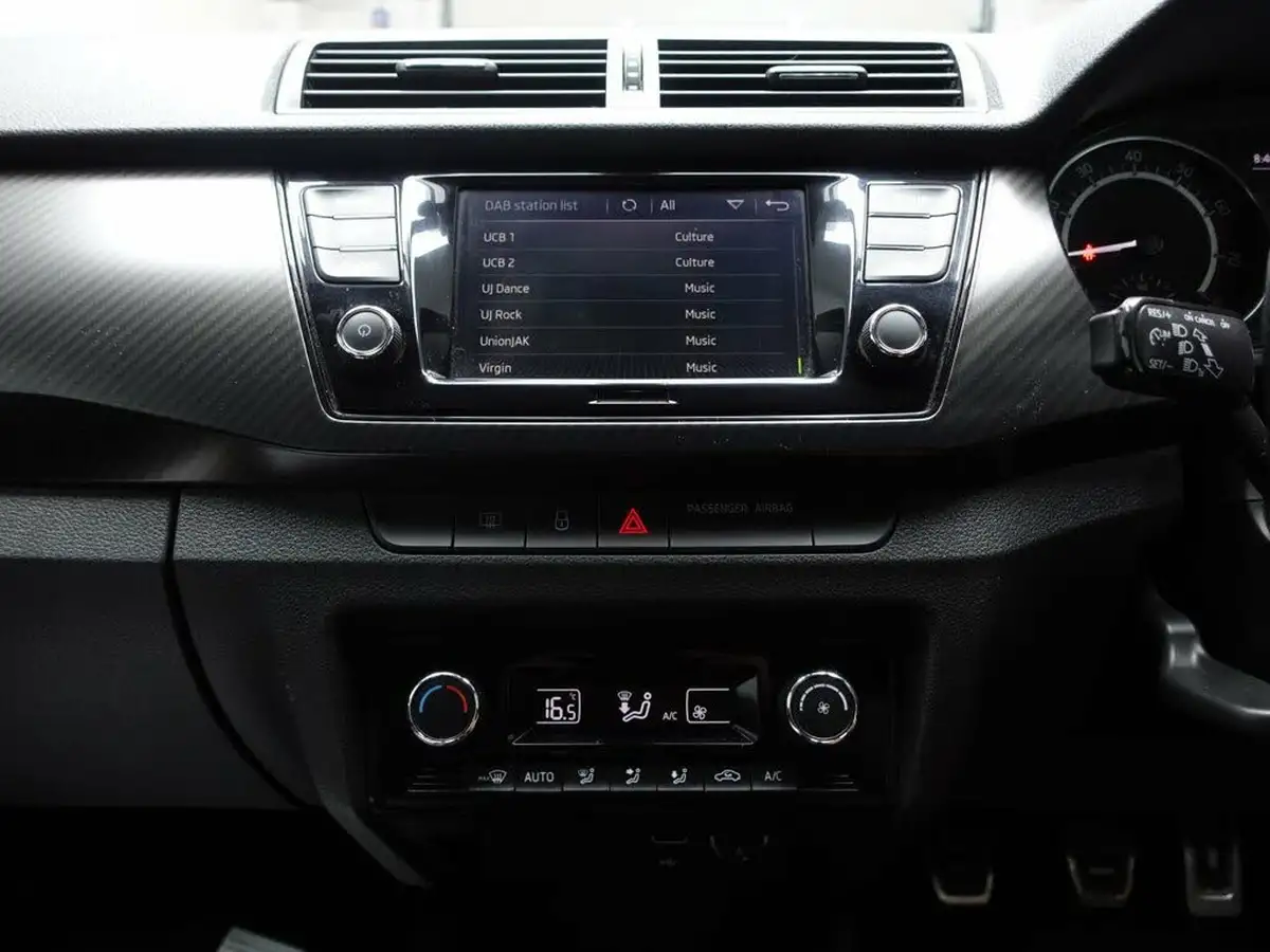 2019-skoda-fabia-10-tsi-monte-carlo-110ps-hatchback-big-20