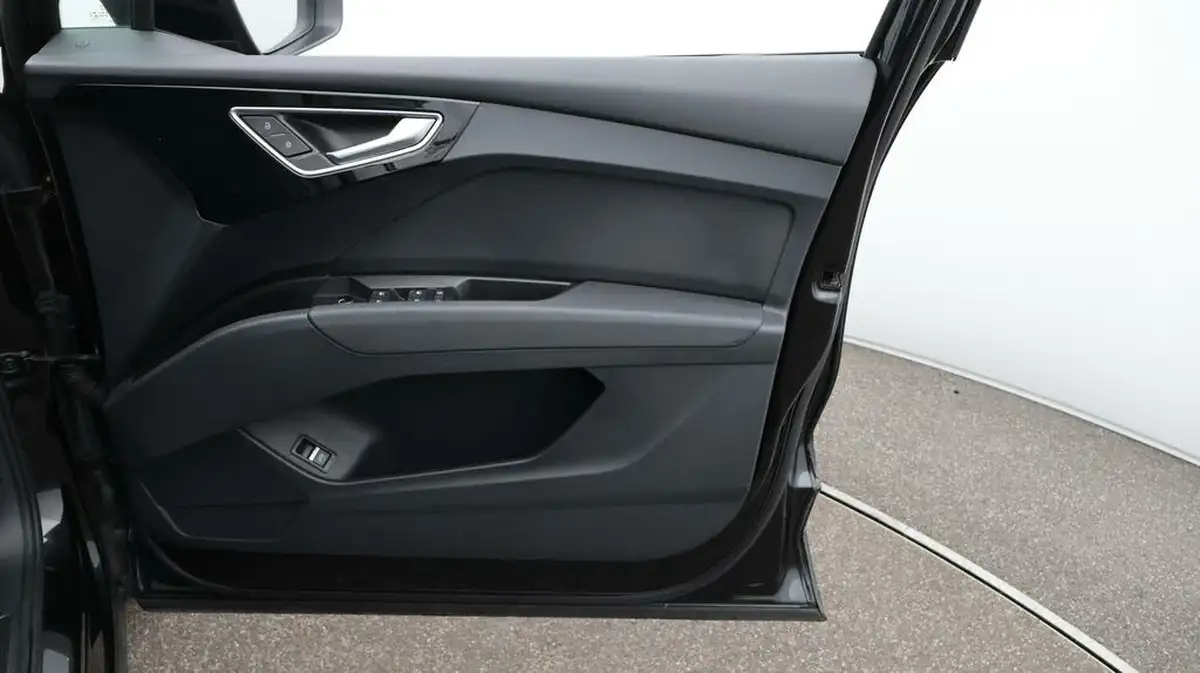 2022-audi-q4-e-tron-40e-s-line-station-wagon-big-15