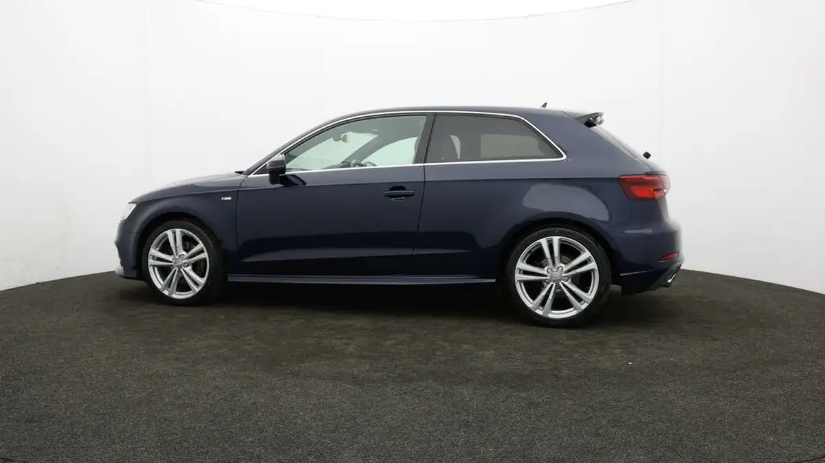 2017-audi-a3-20-tfsi-quattro-s-line-191ps-nav-hatchback-3d-big-63