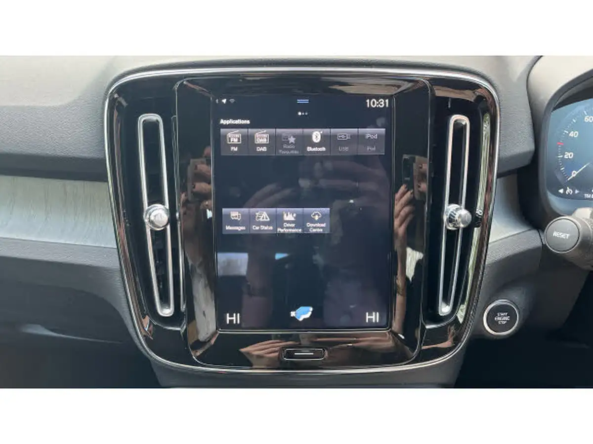 2021-volvo-xc40-15-t5-inscription-262bhp-big-30
