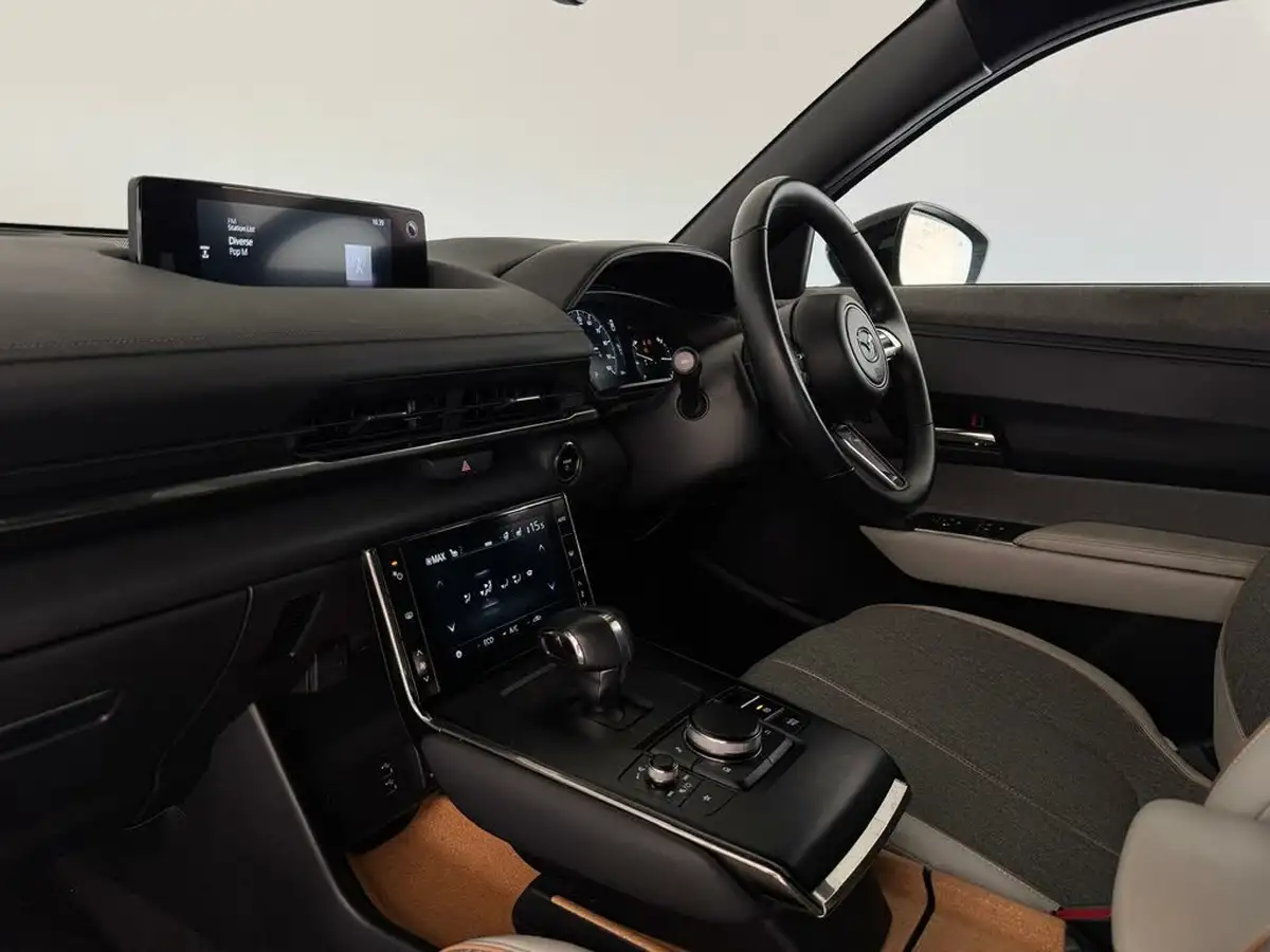 2021-mazda-mx-30-e-gt-sport-tech-big-7