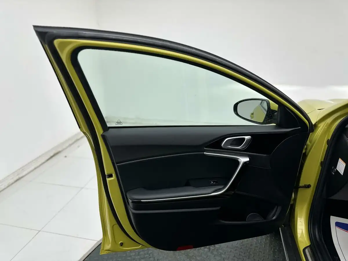 2022-kia-xceed-16-gdi-3-big-24