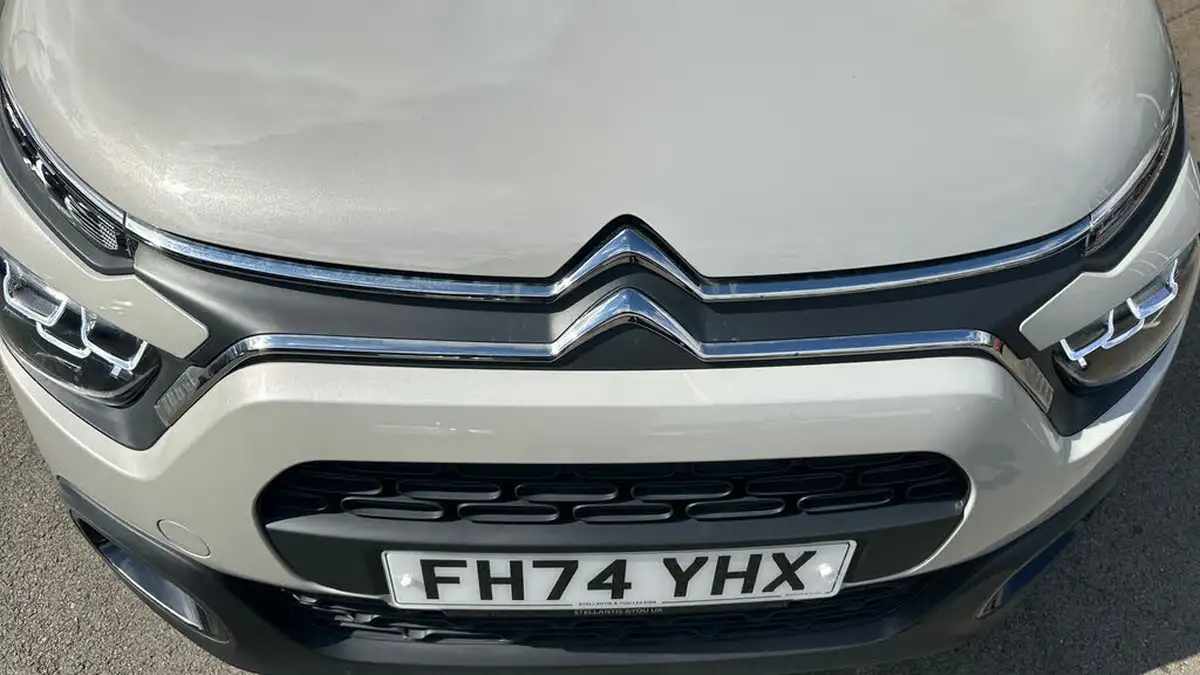2025-citroen-c3-12-puretech-plus-110ps-eat6-big-45