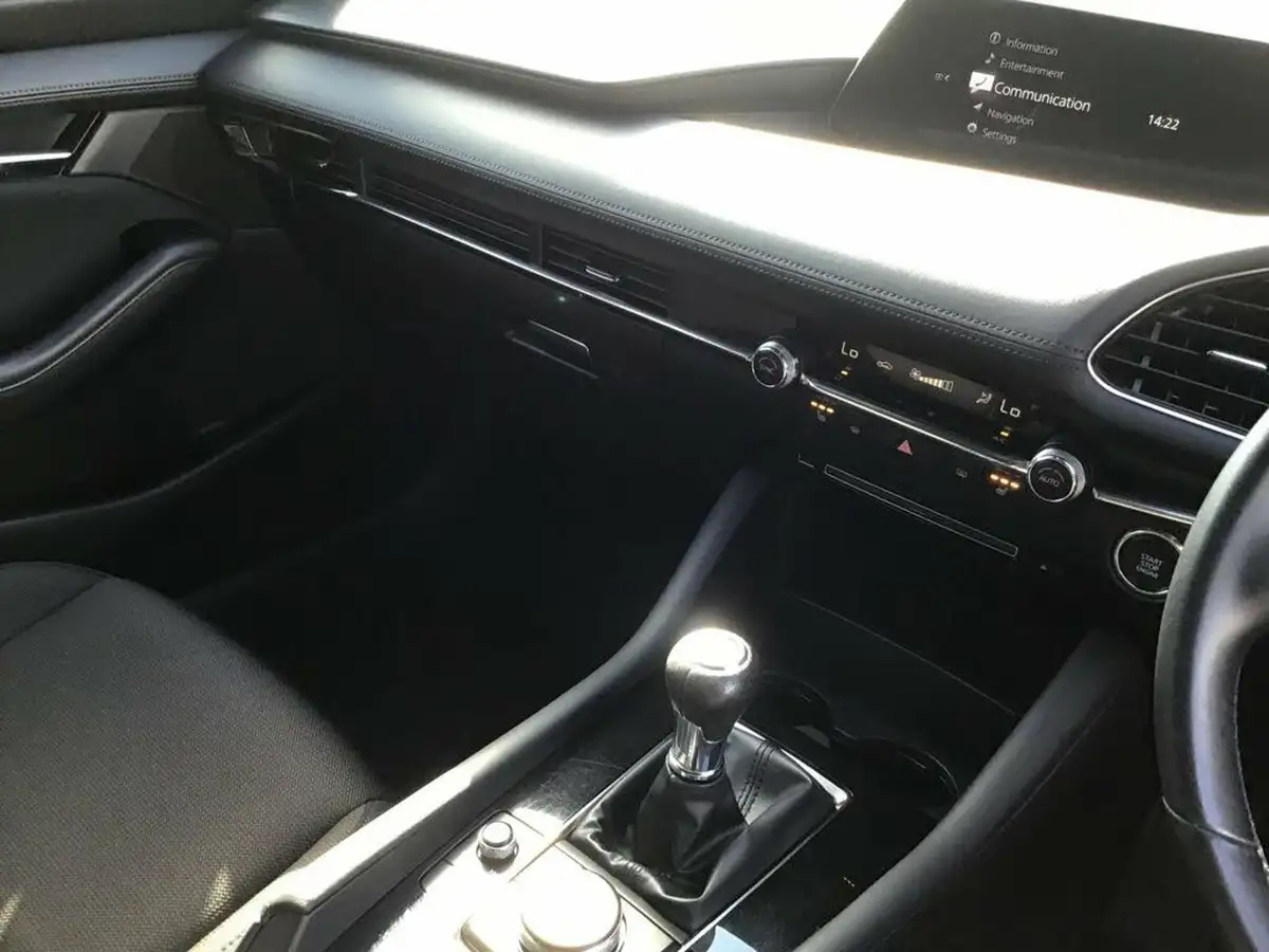 2019-mazda-mazda3-20-sport-lux-180ps-hatchback-5d-big-29