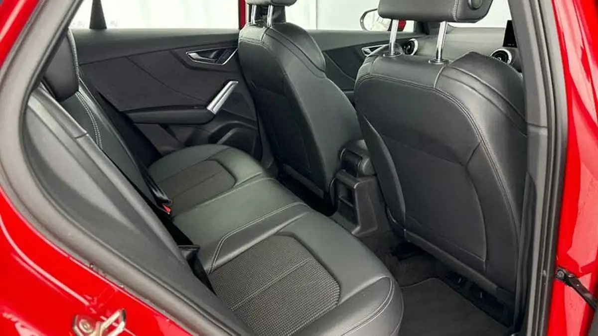 2021-audi-q2-10-30-tfsi-s-line-big-25
