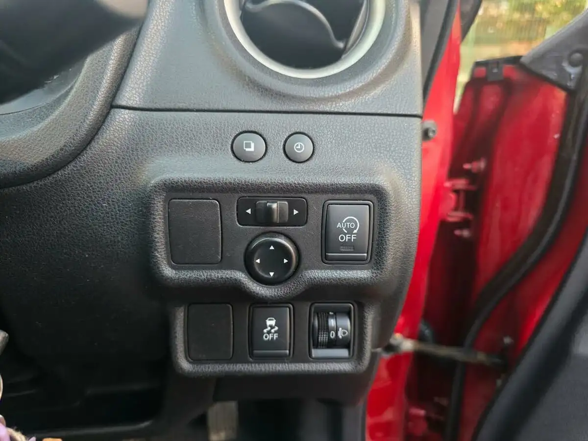 2013-nissan-note-12-acenta-premium-80ps-big-30