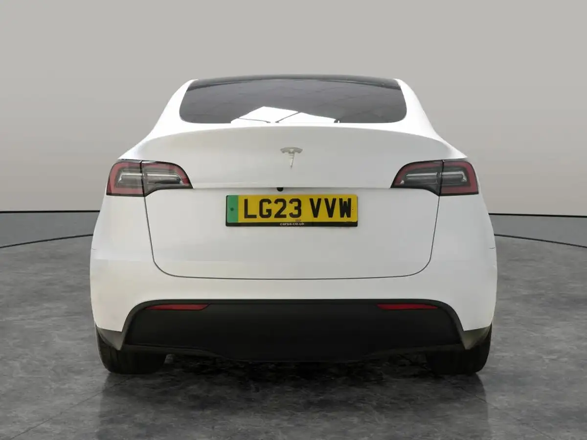 2023-tesla-model-y-e-rwd-big-11