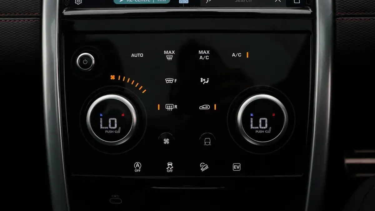 2021-land-rover-discovery-sport-15-p300e-r-dynamic-se-big-12