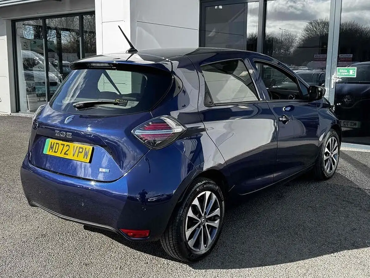 2022-renault-zoe-e-gt-line-big-10