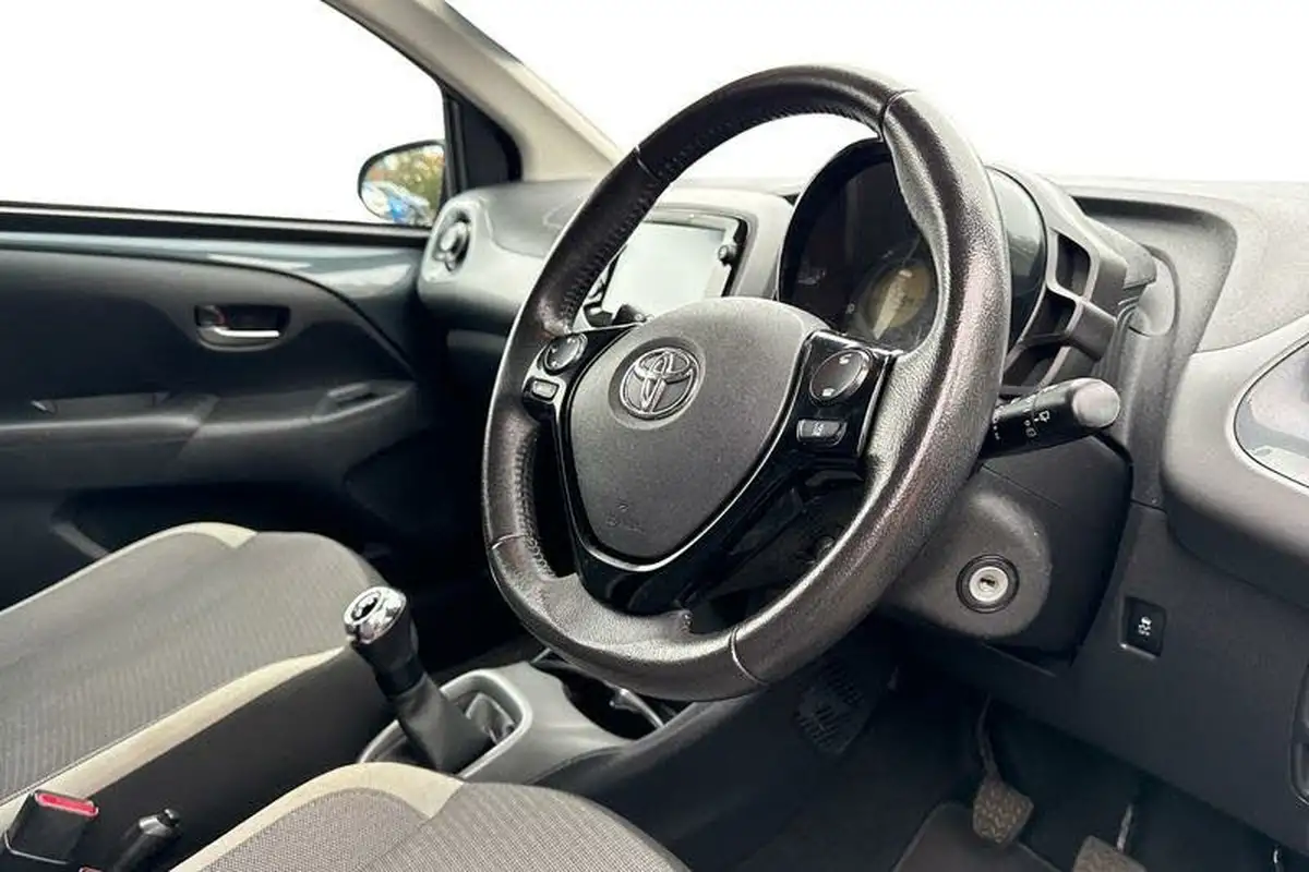 2021-toyota-aygo-10-vvt-i-x-trend-tss-big-8