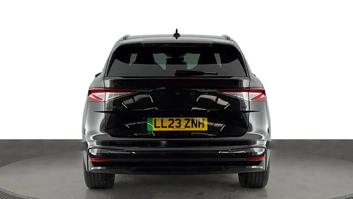 2023-skoda-enyaq-e-80-sportline-big-4