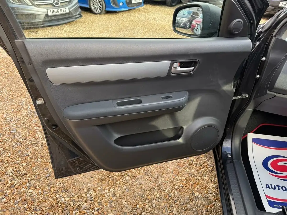 2008-suzuki-swift-13-gl-5d-big-47