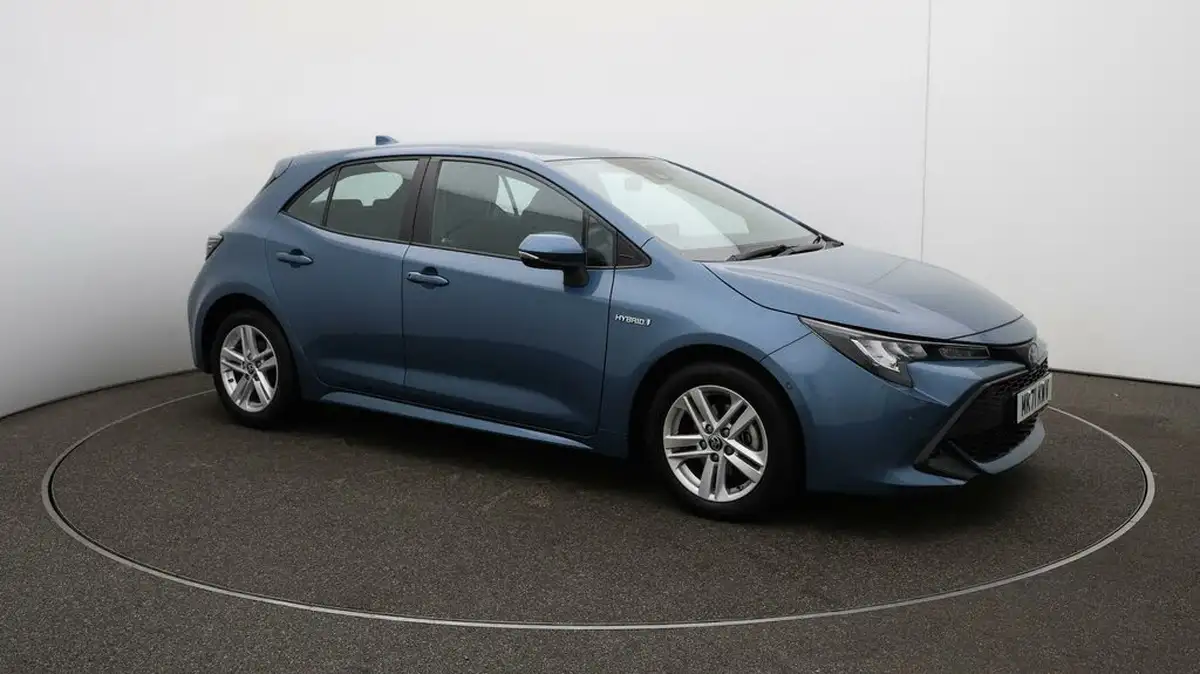 2021-toyota-corolla-18-vvt-i-icon-tech-trk-hatchback-5d-big-36