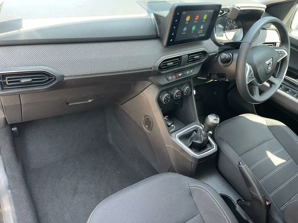 2022-dacia-sandero-10-tce-comfort-90bhp-big-14
