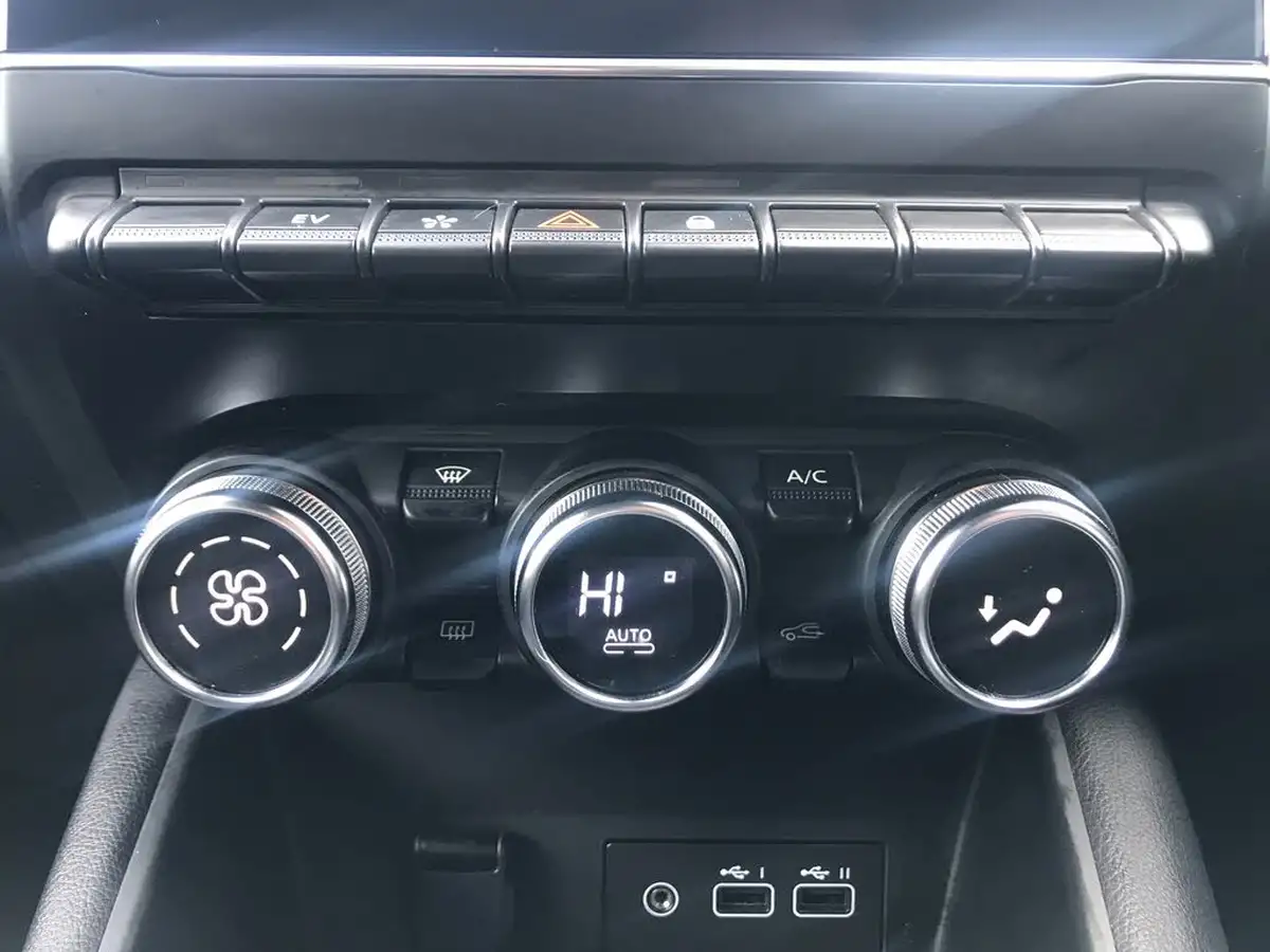 2023-renault-captur-16-e-tech-engineered-160ps-plug-in-big-17