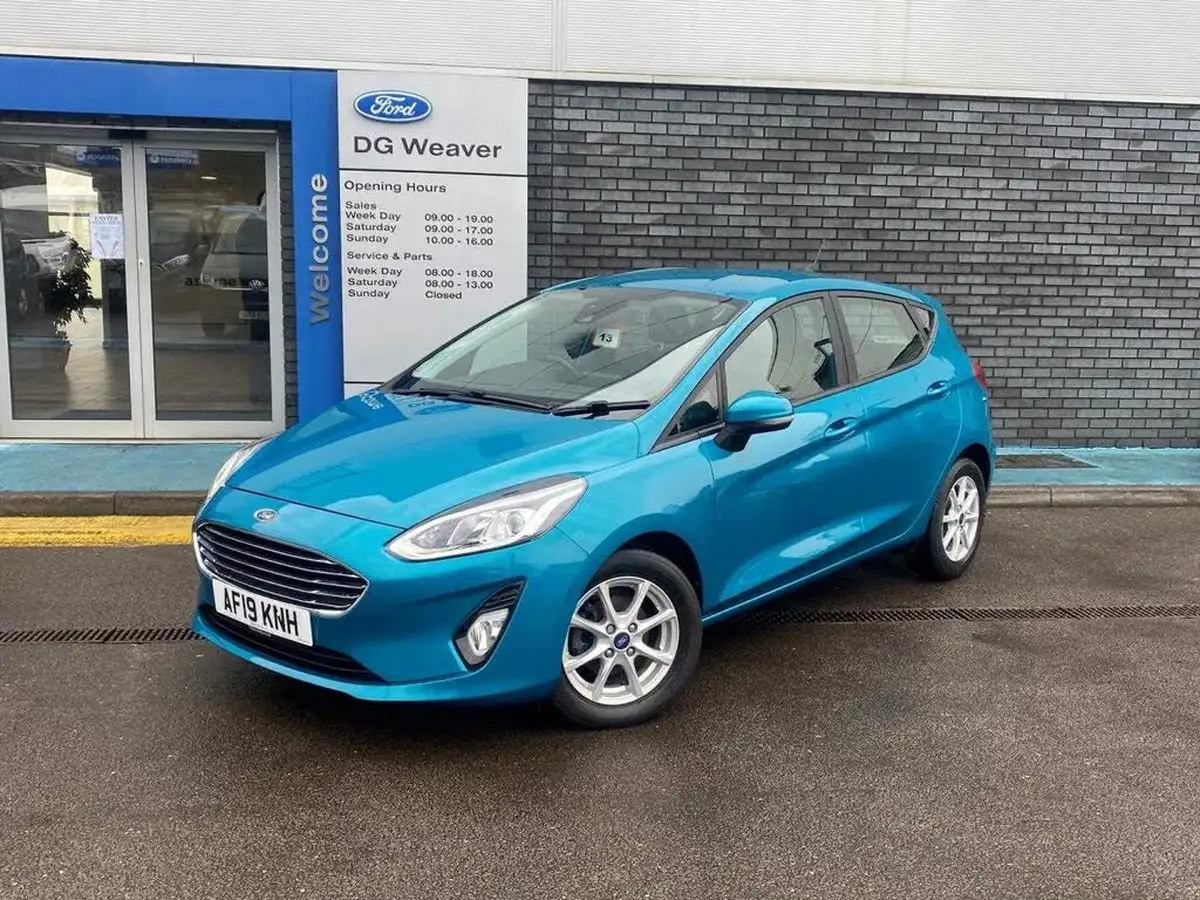 2019-ford-fiesta-10t-zetec-5d-big-0