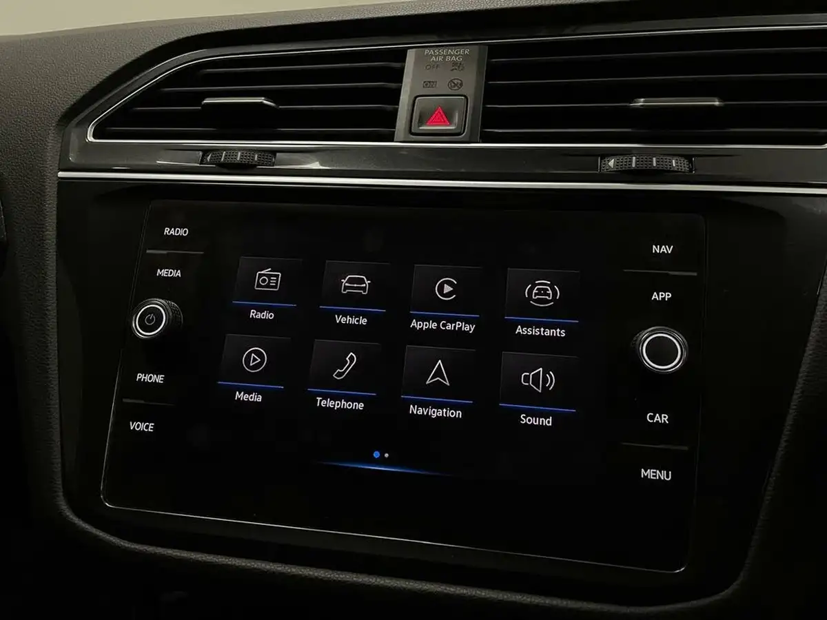 2021-volkswagen-tiguan-big-23