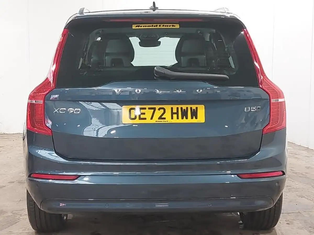 2022-volvo-xc90-20-b5-core-big-15