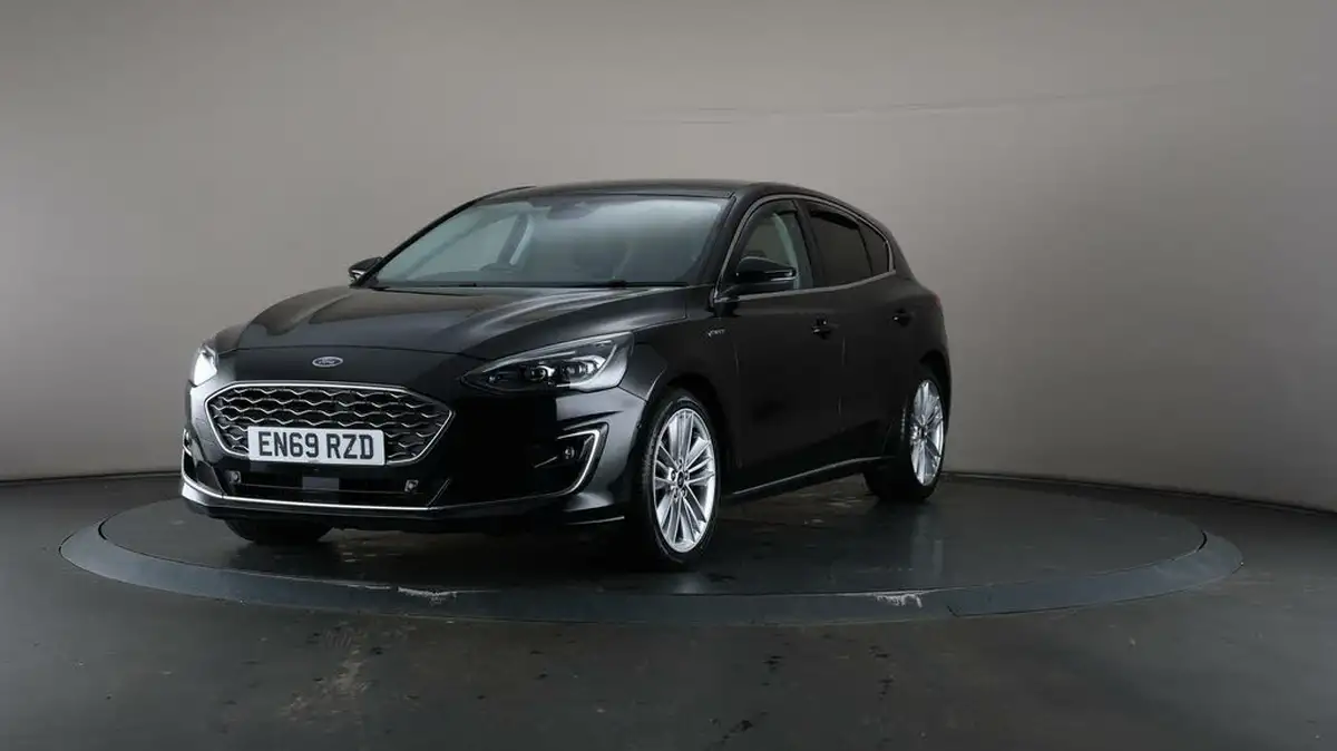 2020-ford-focus-15-vignale-hatchback-big-29