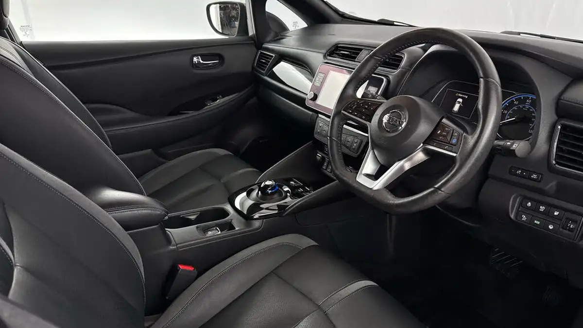 2021-nissan-leaf-e-e-tekna-big-9