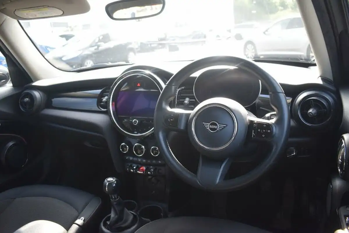 2021-mini-cooper-15-cooper-classic-hatchback-5d-big-3