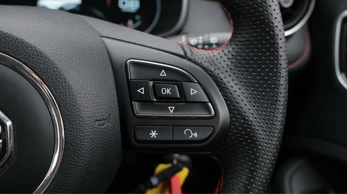 2022-mg-zs-suv-15-vti-tech-exclusive-big-24