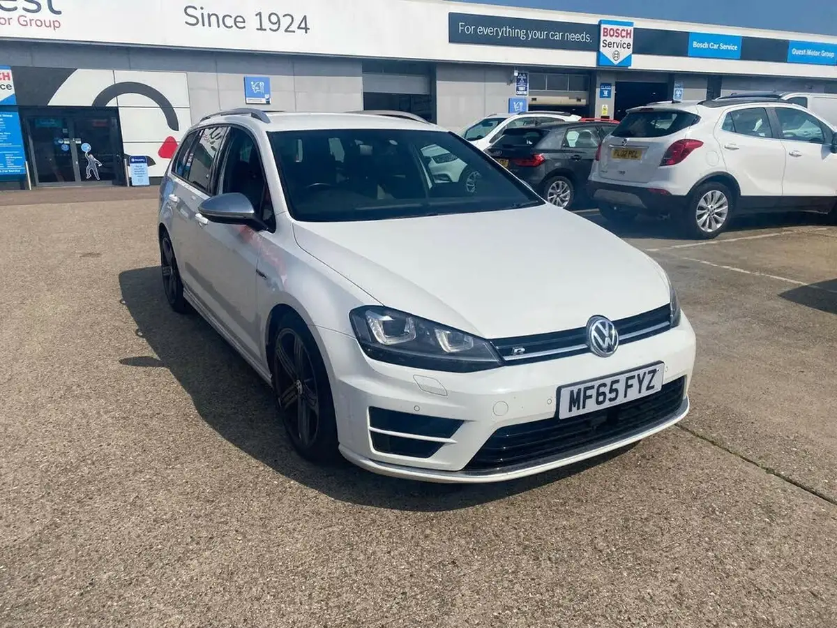 2015-volkswagen-golf-20-tsi-r-estate-5d-dsg-big-0
