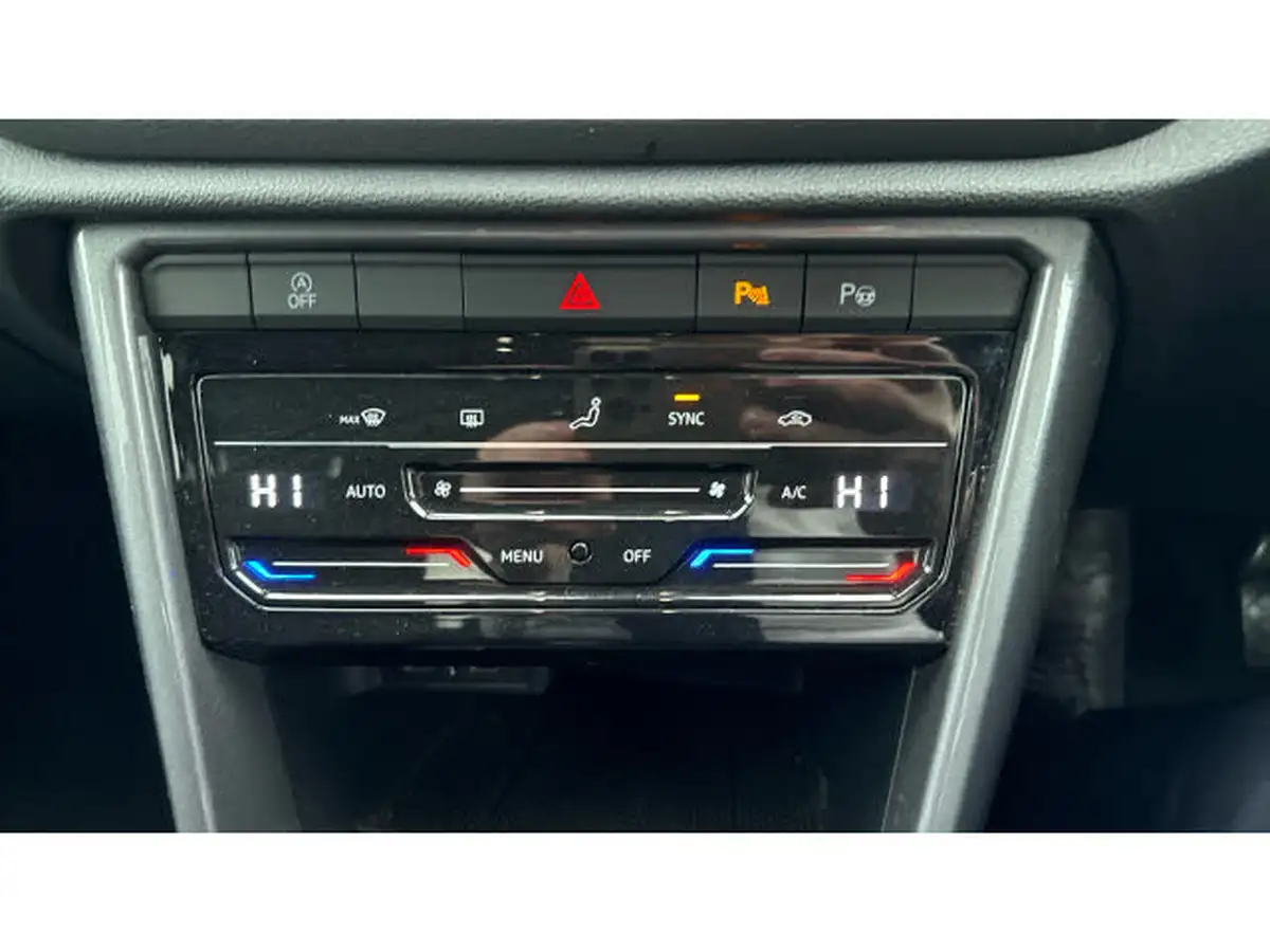 2022-volkswagen-t-roc-15-tsi-style-hatchback-5d-big-12