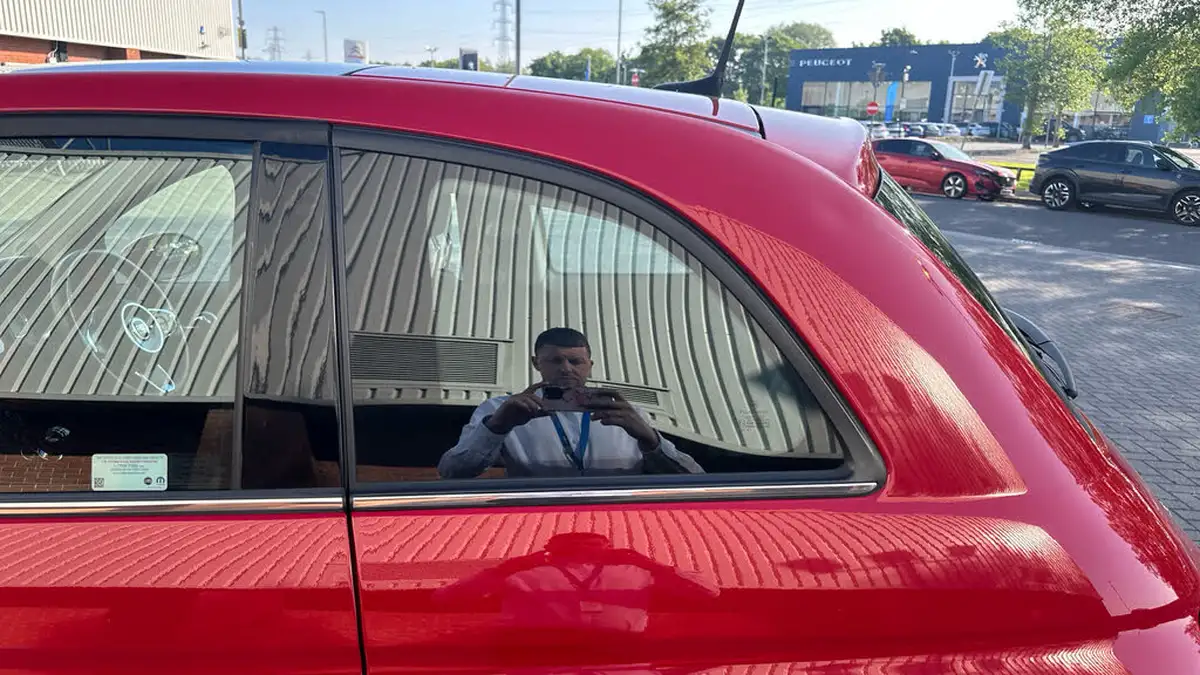 2019-fiat-500-12-lounge-ss-big-41